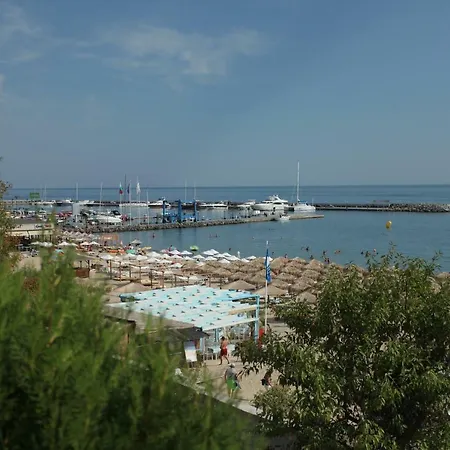 Private In Bademite Complex Apartment