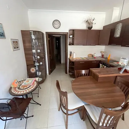 Private In Bademite Complex *
