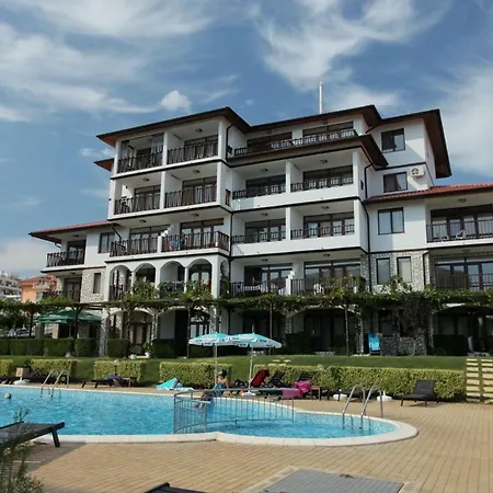 Private In Bademite Complex *